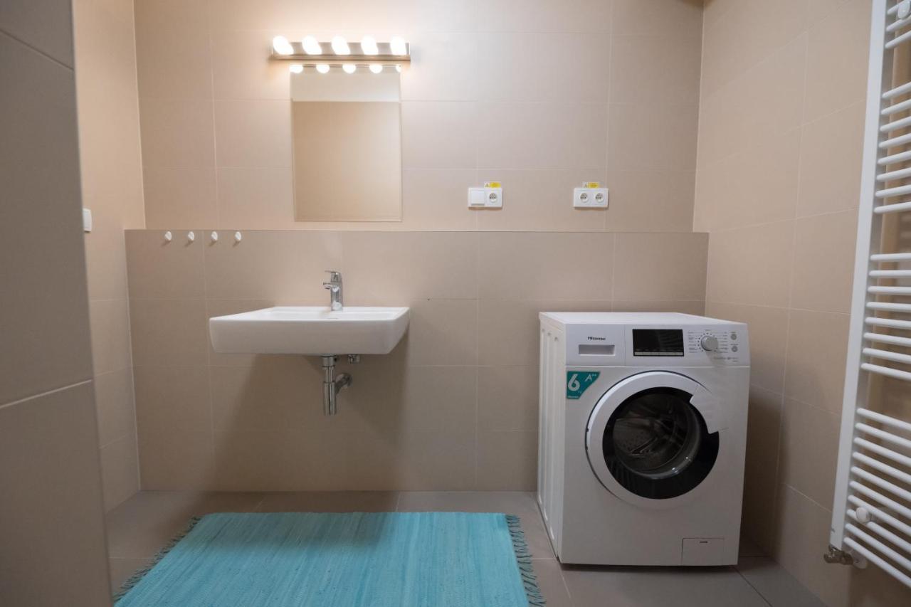 beIN apartment with parking Brno Bagian luar foto